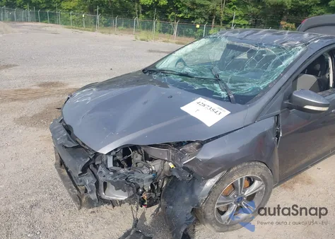 2014 Ford Focus Se z USA, uszkodzony, nr VIN 1FADP3F24EL347110